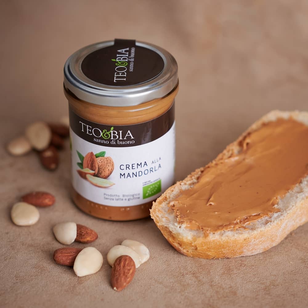 CREMA ALLA MANDORLA BIO