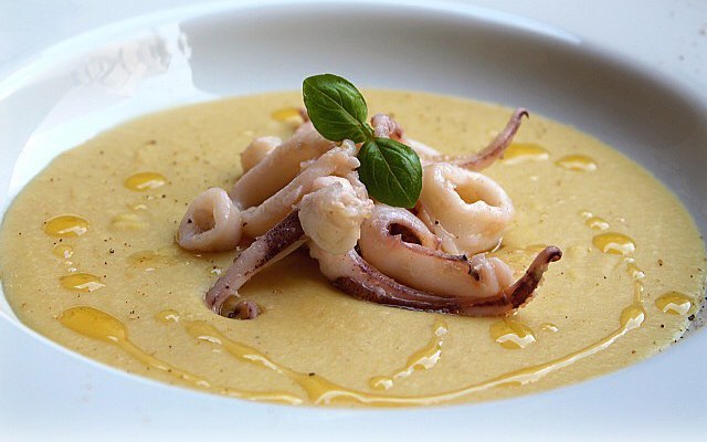 OLIO EXTRAVERGINE AL PEPE NERO